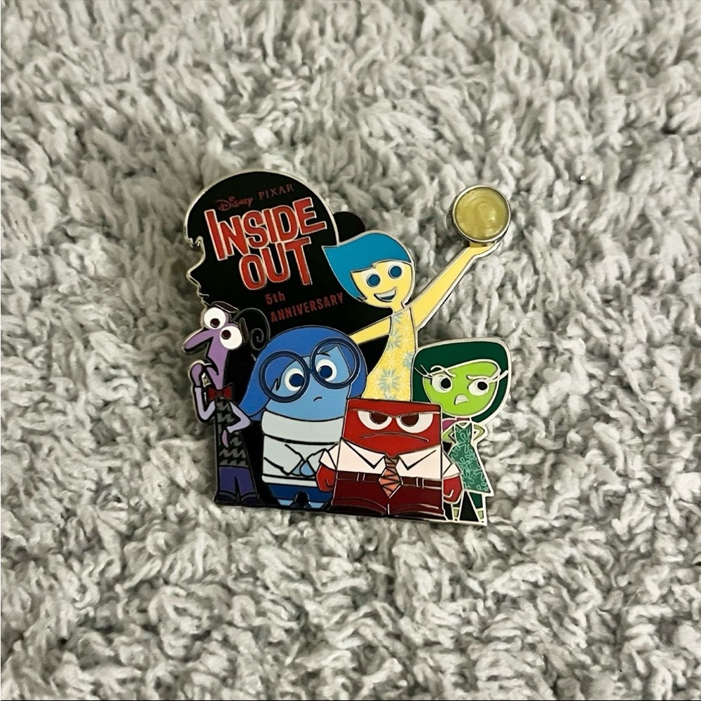 🎁3/$30 Disney Pixar Inside Out Pin 5th Anniversary Joy Limited LE Disneyland